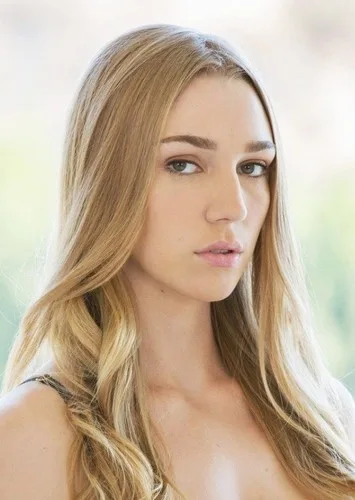 Kendra Sunderland