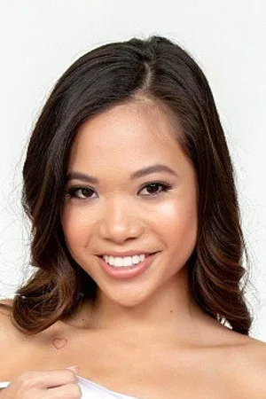 Vina Sky portrait