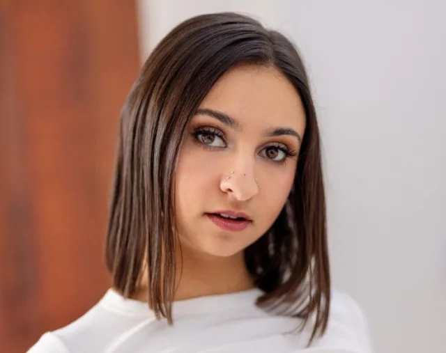 Hailey Rose portrait