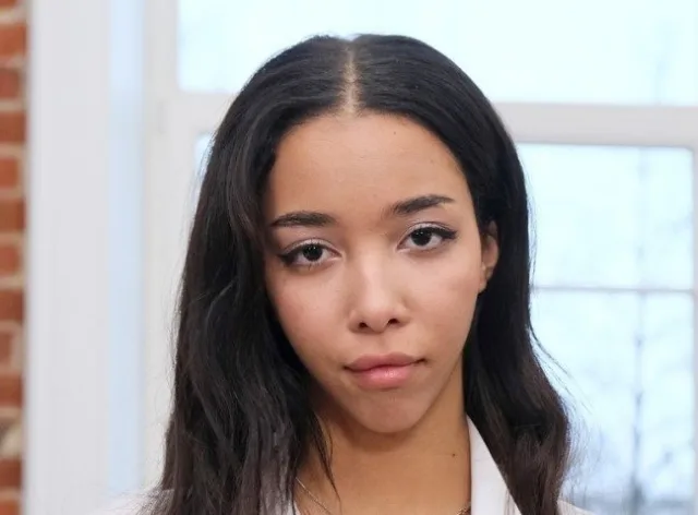 Lia Lin portrait