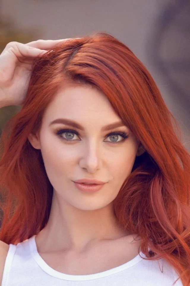 Lacy Lennon