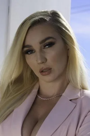 Kendra Sunderland