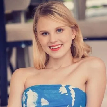 Lily Rader portrait