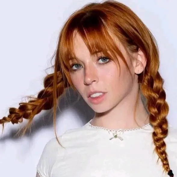 Madi Collins portrait