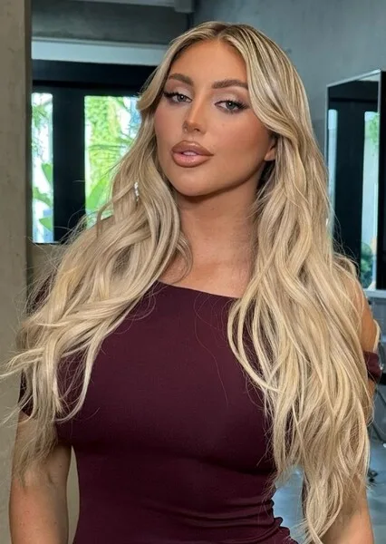 Kayley Gunner